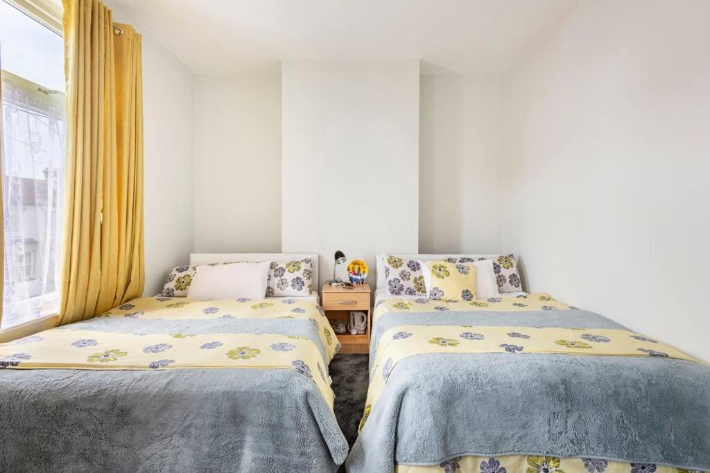 Travellers' Choice In Harwich-Essex Villa Eksteriør bilde